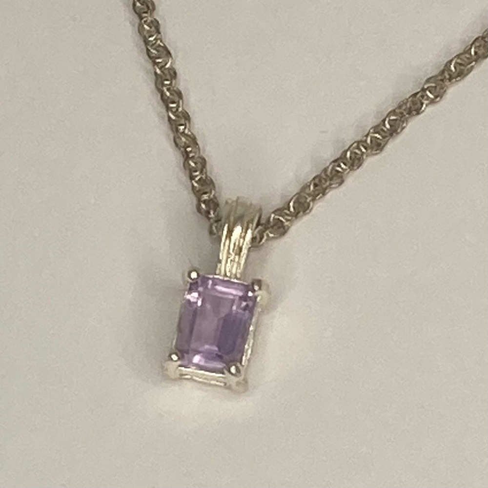 STERLING PENDANT AND CHAIN